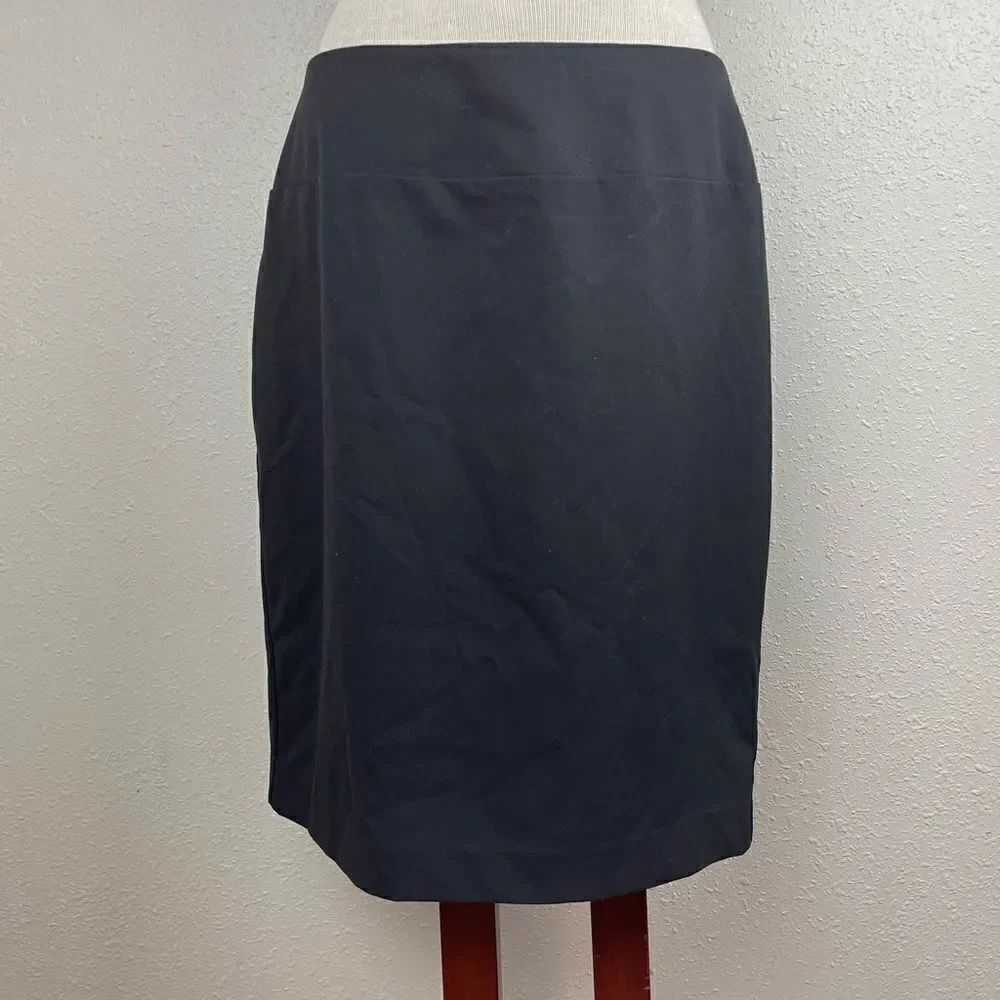 Ellen Tracy Black Midi Skirt Size 10 EUC